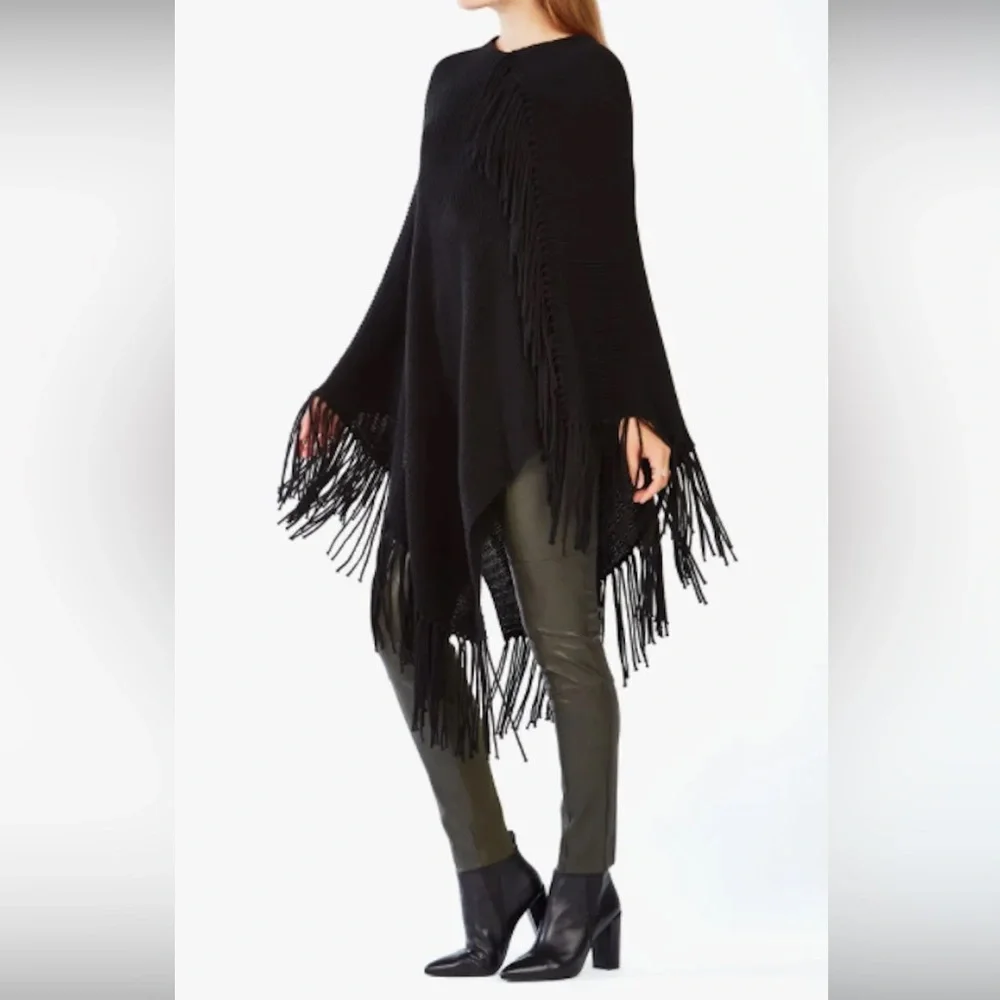 BCBGMAXAZRIA Womens Fringe Poncho in Black - Picture 1 of 9